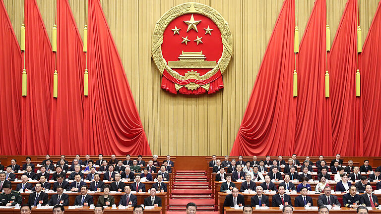 Chinas Volkskongress - Jahrestagung.jpeg       -  Die Kommunistische Partei um Staatspräsident Xi Jinping verpflichtet chinesische Studenten zur Spionage im Ausland.