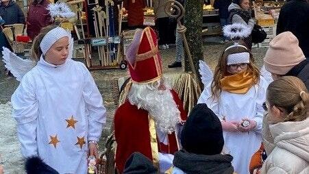 Alle Jahre wieder und das schon zum 25. Mal findet am Samstag, 7. Dezember, der Glashütter Weihnachtsmarkt in Fabrikschleichach statt.