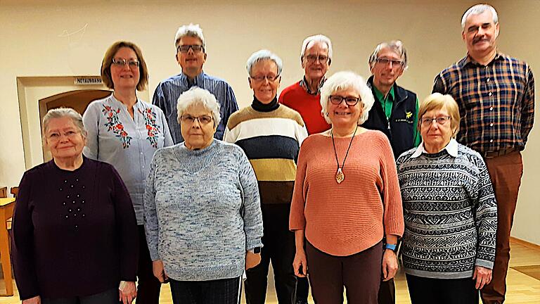 Vorne von links: Dietmute Göb, Elfriede Krämer, Annemarie Lindner, Gerda Krappmann. Hinten von links: Heike Bauer, Andreas Schabel, Marianne Hörl, Georg Knoblach, Wilfried Hopp, Heinz Bauer.