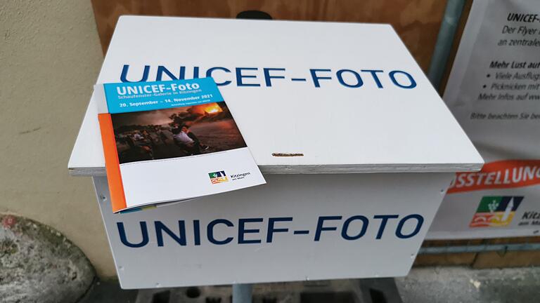 In mehreren Boxen in der Stadt befinden sich die Flyer zur Ausstellung mit allen Infos. In mehreren Boxen in der Stadt befinden sich die Flyer zur Ausstellung mit allen Infos.