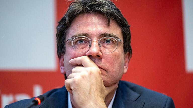 Hat das Vertrauen der Mehrheit der SPD-Abgeordneten im Landtag verloren und deshalb nicht mehr als Fraktionschef antreten: Der Münchner SPD-Mann Florian von Brunn. Hat das Vertrauen der Mehrheit der SPD-Abgeordneten im Landtag verloren und deshalb nicht mehr als Fraktionschef antreten: Der Münchner SPD-Mann Florian von Brunn.