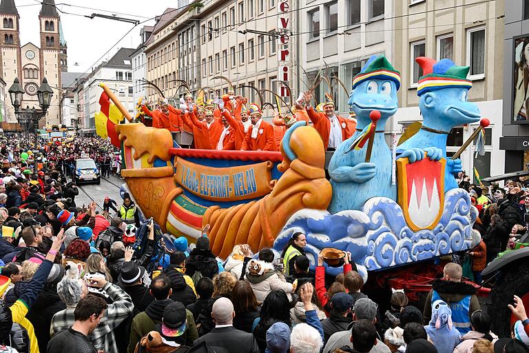 Faschingszug 2024 in der Würzburger Domstraße. Faschingszug 2024 in der Würzburger Domstraße.