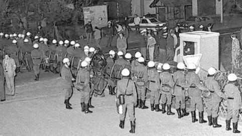 Die Polizei stürmte 1978 in den frühen Morgenstunden des 19. Mai das Rathaus in Ermershausen (Lkr. Haßberge).