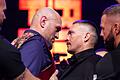 Fury und Usyk.jpeg       -  Der WM-Kampf zwischen Tyson Fury (l.) und Alexander Usyk soll nun am 18. Mai in Saudi-Arabien stattfinden.