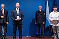 Guido Wolf (Zweiter von links) und Denny Sahlender (rechts)  erhielten die Courage Medaille. Unser Bild zeigt sie zusammen mit Innenminister Joachim Herrmann (links) und Landespolizeipräsidenten Wilhelm Schmidbauer.