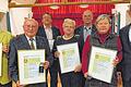 Beim Neujahrsempfang der Gemeinde Hafenlohr ausgezeichnet: Bürgermeister Thorsten Schwab (rechts) würdigte das Engagement für die Gemeinde von (von links) Franz Riedmann, Ludwig Steininger, Armin Richartz, Rita Dürr, Leo Fischer und Monika Beck.