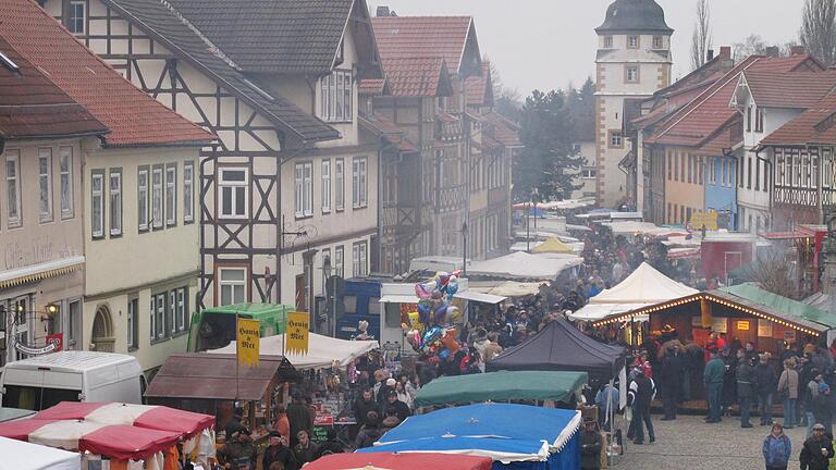 Im Jahr 2021 kein buntes Markttreiben: Der „Kalte Markt“ in Römhild, der seit vielen Jahren und Jahrzehnten immer im Januar viele Tausend Besucher in die Partnerstadt von Bad Königshofen lockt, wurde wegen der Corona-Pandemie abgesagt.