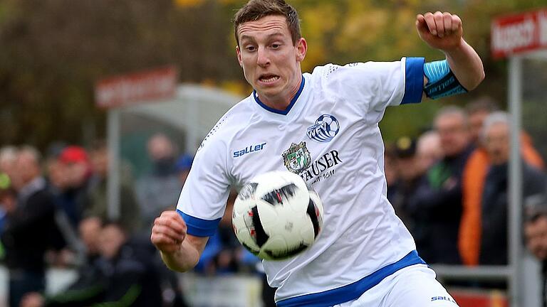 Fußball, Bayernliga, Würzburger FV - FSV Erlangen-Bruck       -  Der Wiesenfelder Sebastian Fries spielt ab der neuen Saison im Nachbarort Karlburg.