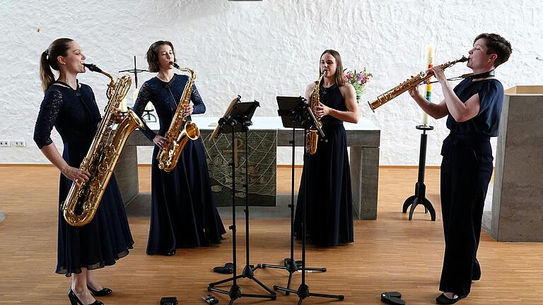 Audax-Quartett (von links): Regina Reiter (Baritonsaxophon), Annalena Neu (Tenorsaxophon), Ann-Kathrin Grammel (Altsaxophon und Lehrerin an der Sing- und Musikschule VHH) und Christina Bernard (Sopransaxophon).