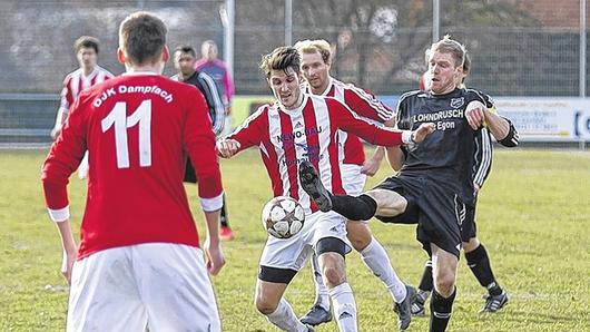 Nichts zu verlieren haben Stefan Greb (links) und die DJK Dampfach beim Tabellenzweiten FC Fuchsstadt.