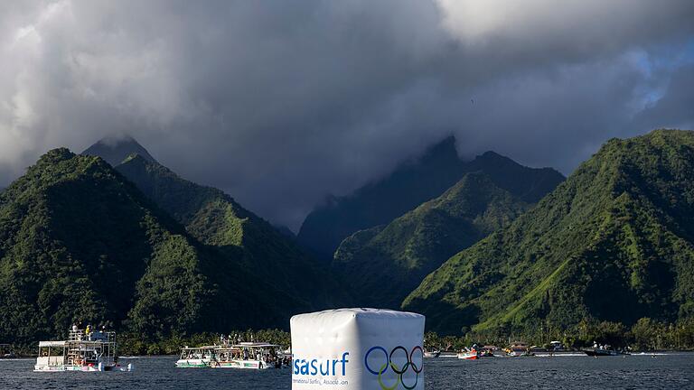 Paris 2024 - Surfen       -  Die Olympia-Wettkämpfe im Surfen finden vor paradiesischer Kulisse statt.