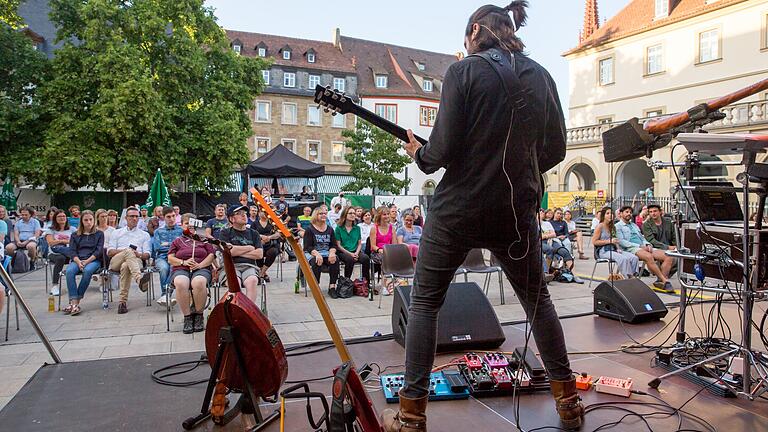 Impressionen vom Stramu-Ersatzprogramm 'Pflastertöne' am Sonntag 23.08.2020 im Rathausinnenhof.