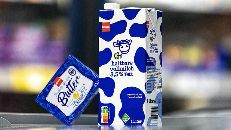 Milch und Butter aus dem Supermarkt werden immer teurer. Aber nicht alle Teilnehmerinnen und Teilnehmer am Markt profitieren gleichermaßen. Wer sahnt am meisten ab und wie setzen sich die Kosten einer Packung Milch zusammen?