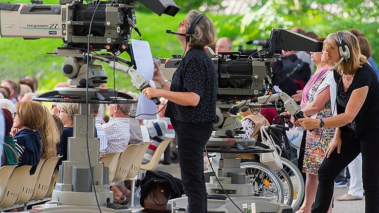 Sie sorgten für die Bilder: die Kamerafrauen und -männer des ZDF.Fotos: Anand Anders Sie sorgten für die Bilder: die Kamerafrauen und -männer des ZDF.Fotos: Anand Anders