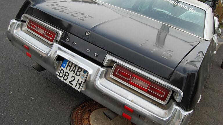 Sogar die Autonummer ist voll auf die Blues-Brothers eingestellt.