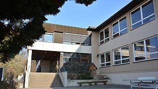 Die Grund- und Mittelschule in Bad Bocklet soll neu gebaut werden.       -  Die Grund- und Mittelschule in Bad Bocklet soll neu gebaut werden.