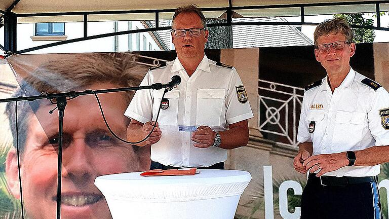 Noch ist  Stefan Haschke (rechts) Chef der Bad Kissinger Polizei. Ab 1. Juli ist er Rentner.  Foto: Dieter Britz       -  Noch ist  Stefan Haschke (rechts) Chef der Bad Kissinger Polizei. Ab 1. Juli ist er Rentner.  Foto: Dieter Britz