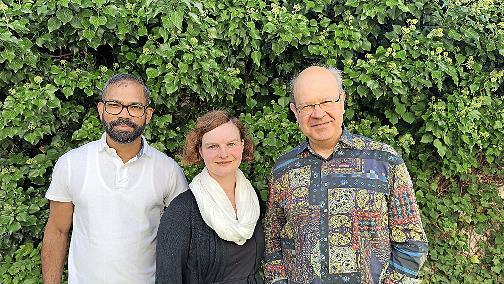 Das Team „Eine Welt“ des pastoralen Raums Bad Kissingen (von links): Pater Sony Kochumalayil, Magdalena Sauter und Pfarrvikar Matthias Karwath.       -  Das Team „Eine Welt“ des pastoralen Raums Bad Kissingen (von links): Pater Sony Kochumalayil, Magdalena Sauter und Pfarrvikar Matthias Karwath.