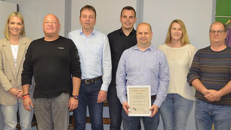 Auf dem Foto (von links): Bürgermeister Thomas Stamm, Patricia Reiner, Jürgen Eckert, Michael Dreßler, Christopher Gebert, Sebastian Walter, Anuschka Günzelmann und Joachim Walter.