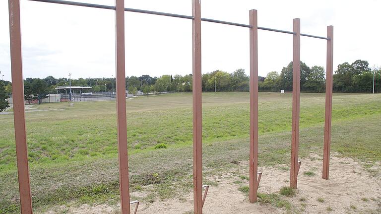 Blick vom Baseballfeld der DJK Schweinfurt Giants nach Süden. In diesem Bereich des Kessler Fields ist ein Teil der Landesgartenschau 2026 geplant.