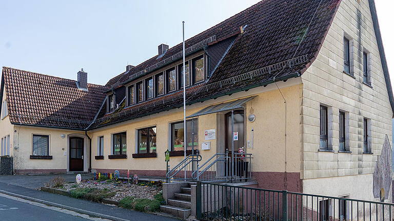 Der Gemeinderat diskutierte den Trägerwechsel des Kindergartens 'St. Elisabeth'. Der Gemeinderat diskutierte den Trägerwechsel des Kindergartens 'St. Elisabeth'.