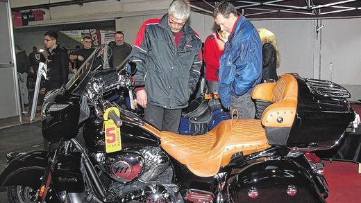 Konkurrent für Harleys: Diese Indian-Maschine aus den USA ist ein Chopper der Oberklasse.