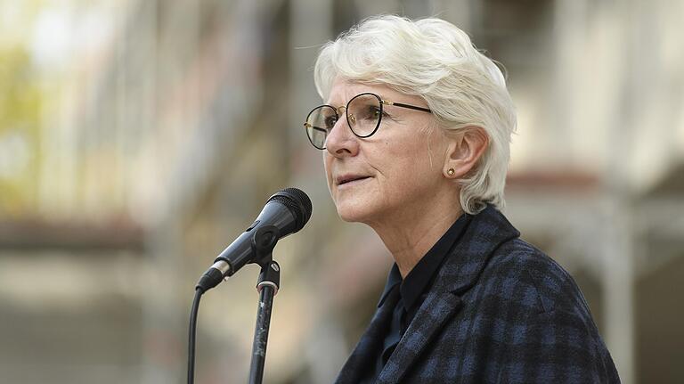 Christine Martin, Schulleiterin am Wirsberg-Gymnasium, ist empört über den Vandalismus.