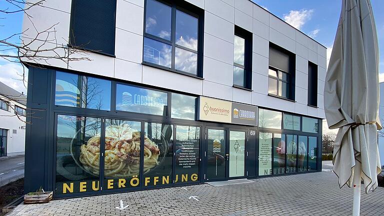 Zwischen Tower und Nahversorgungszentrum am Hubland sollen im Frühling die Eismanufaktur-Kette 'buonissimo' und das Restaurant 'Carbonara' einziehen.