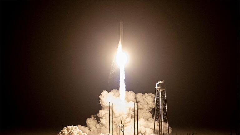 Cygnus-Raumschiff startet zur ISS       -  Diese Aufnahme zeigt einen &bdquo;Cygnus&rdquo;-Start im November 2022. (Archivfoto)