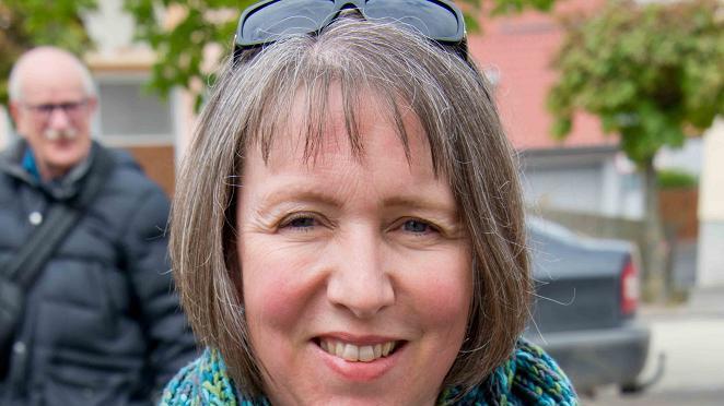 Bettina Roth verlas die Vita für die Familie Wolf die in den Raum Lublin (Polen) deportiert und dort umgebracht wurde. Bettina Roth verlas die Vita für die Familie Wolf die in den Raum Lublin (Polen) deportiert und dort umgebracht wurde.