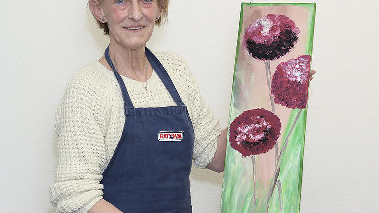 Petra Wagner-Schad (59): 'Zierlauch'. Petra Wagner-Schad (59): 'Zierlauch'.
