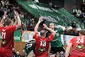 Steffen Kaufmann (am Ball) war mit neun Toren gegen den HBW Balingen-Weilstetten II (von links Till Wente, Silas Wagner, Bastian Oesterle) bester Werfer der Wölfe Würzburg.