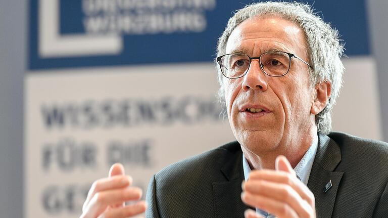 Als Uni-Präsident will Paul Pauli frühzeitig die Weichen für die nächste Exzellenzrunde von Bund und Ländern stellen. Als Uni-Präsident will Paul Pauli frühzeitig die Weichen für die nächste Exzellenzrunde von Bund und Ländern stellen.