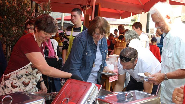 Beim Kartoffelfest im Derleth-Hof in Salz gab es zahlreiche Spezialitäten rund um die Kartoffel.