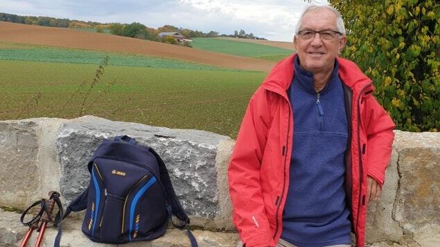 Wandern statt Fußball: Jürgen Stahl fühlt sich für sein Alter immer noch sportlich fit.