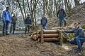 Natürlich soll der zukünftige Flowtrail in Mellrichstadt sicher sein. Der Sachverständige Mario Ladu (rechts) gab vor Ort dazu wertvolle Tipps. Mit im Bild sind (von links) Jonas Seifert, Revierleiter Michael Merkel, Andi Rohe (Rhöntrail), Uwe Scherer (Mitarbeiter Spielplatzmobil GmbH) und Bürgermeister Michael Kraus.