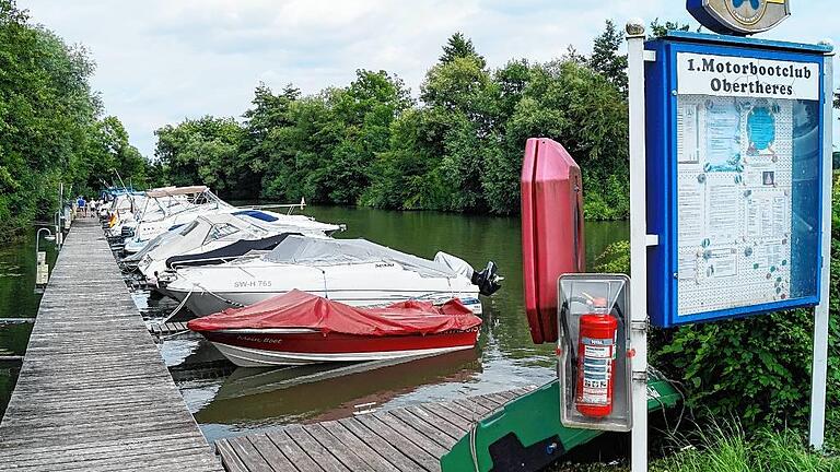 Natur, sauberes Umfeld und Sicherheit gehören zusammen, beim Motorbootclub, der zum 19. Mal die &bdquo;Blaue Flagge&ldquo; überreicht bekam.