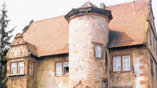 Steht zum Verkauf: das über 400 Jahre alte &bdquo;Fronhofer Schlösschen&ldquo; in Burgsinn.