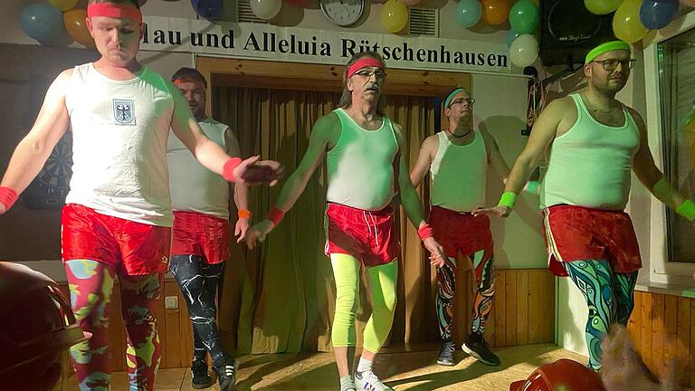 Der absolute Höhepunkt im Faschingsprogramm von Rütschenhausen: das Männerballett.