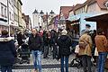 Trotz des trüben, feucht-kalten Wetters kamen am verkaufsoffenen Sonntag viele Besucher nach Haßfurt.