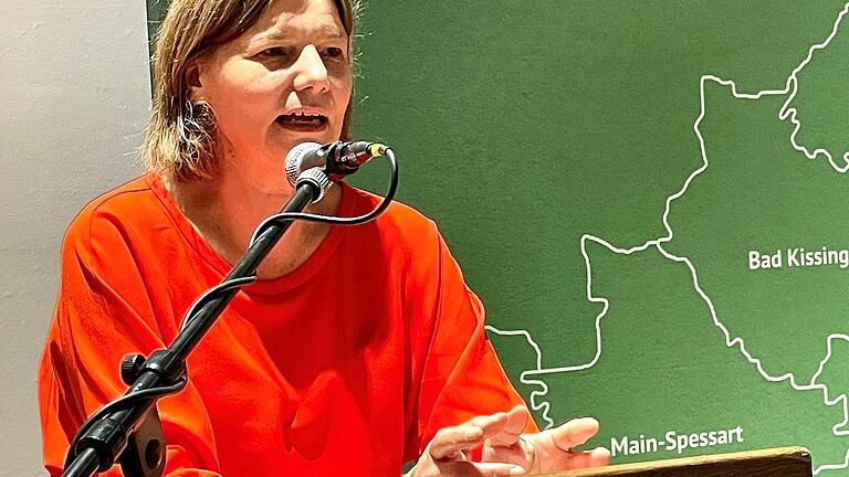 Die Bundestagsabgeordnete Manuela Rottmann (Grüne) hält Söders Bindung an die Freien Wähler vor dem Urnengang in Bayern am 8. Oktober für einen schweren taktischen Fehler. Die Bundestagsabgeordnete Manuela Rottmann (Grüne) hält Söders Bindung an die Freien Wähler vor dem Urnengang in Bayern am 8. Oktober für einen schweren taktischen Fehler.
