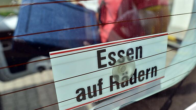 Gutes Essen ohne Kochen: So funktioniert «Essen auf Rädern»       -  Ganze Mahlzeiten und Menüs, fertig gekocht, bringt das Rote Kreuz Rhön-Grabfeld schon seit 40 Jahren nach Hause.