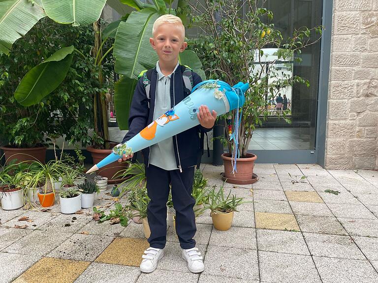 Da wusste Linus Graser noch nicht, was in der Schultüte war, denn die durfte er erst in der Schule öffnen. Da wusste Linus Graser noch nicht, was in der Schultüte war, denn die durfte er erst in der Schule öffnen.