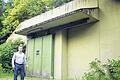Riesen-Depot im Wald: Bernhard Beck, Geschäftsführer des Innopark Kitzingen,  ist &bdquo;Hausherr&ldquo; der 22 Bunker im Kitzinger Klosterforst. Die sollen nach ihrer Instandsetzung als Lager dienen &ndash; unter anderem für Explosivstoffe wie Feuerwerkskörper.