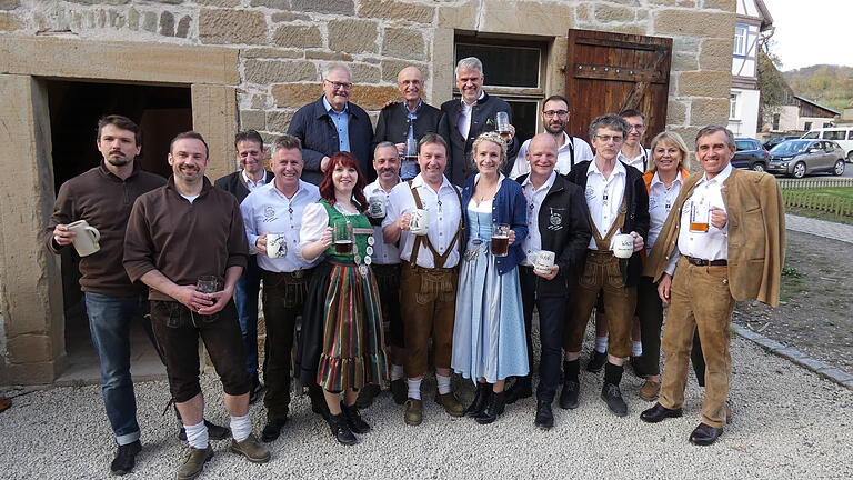 Hoheitlicher Besuch im Landkreis Haßberge: Die Bayerische Bierkönigin Johanna Seiler aus dem Nördlinger Ries stattete Kommunbrauhäusern einen Besuch ab.