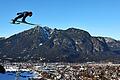 73. Vierschanzentournee - Garmisch-Partenkirchen       -  Pius Paschke vor der Kulisse in Garmisch.