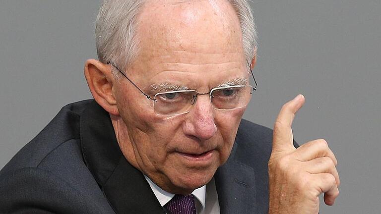 Bundestag       -  Wolfgang Schäuble: Der Bundesfinanzminister übt Kritik am Vorgehen der Griechen in den Reformbemühungen.