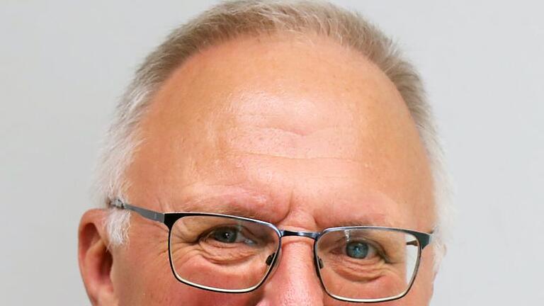 Pfarrer Franz Schmitt (69) geht zum 1. Oktober in den Ruhestand.