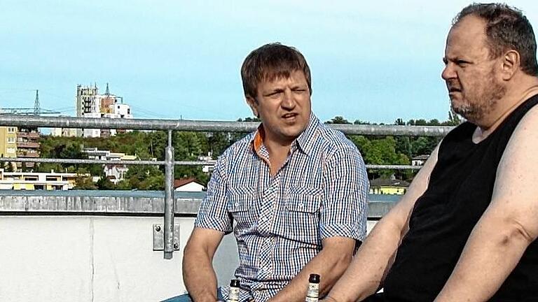 Ermitteln auf ihre eigene Art: Kommissar Gerald Rabe alias Gerald Schneider (links) und Detektiv Axel Strick alias Christian Kelle. Ermitteln auf ihre eigene Art: Kommissar Gerald Rabe alias Gerald Schneider (links) und Detektiv Axel Strick alias Christian Kelle.