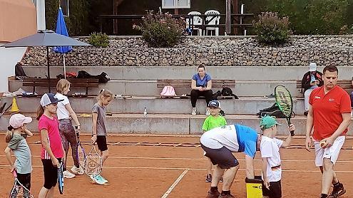 Viel Spaß hatten die Jungen und Mädchen beim Schnuppertraining der Tennisabteilung beim TSV Oberthulba.       -  Viel Spaß hatten die Jungen und Mädchen beim Schnuppertraining der Tennisabteilung beim TSV Oberthulba.